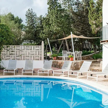 Crimson San Antonio (Ibiza)